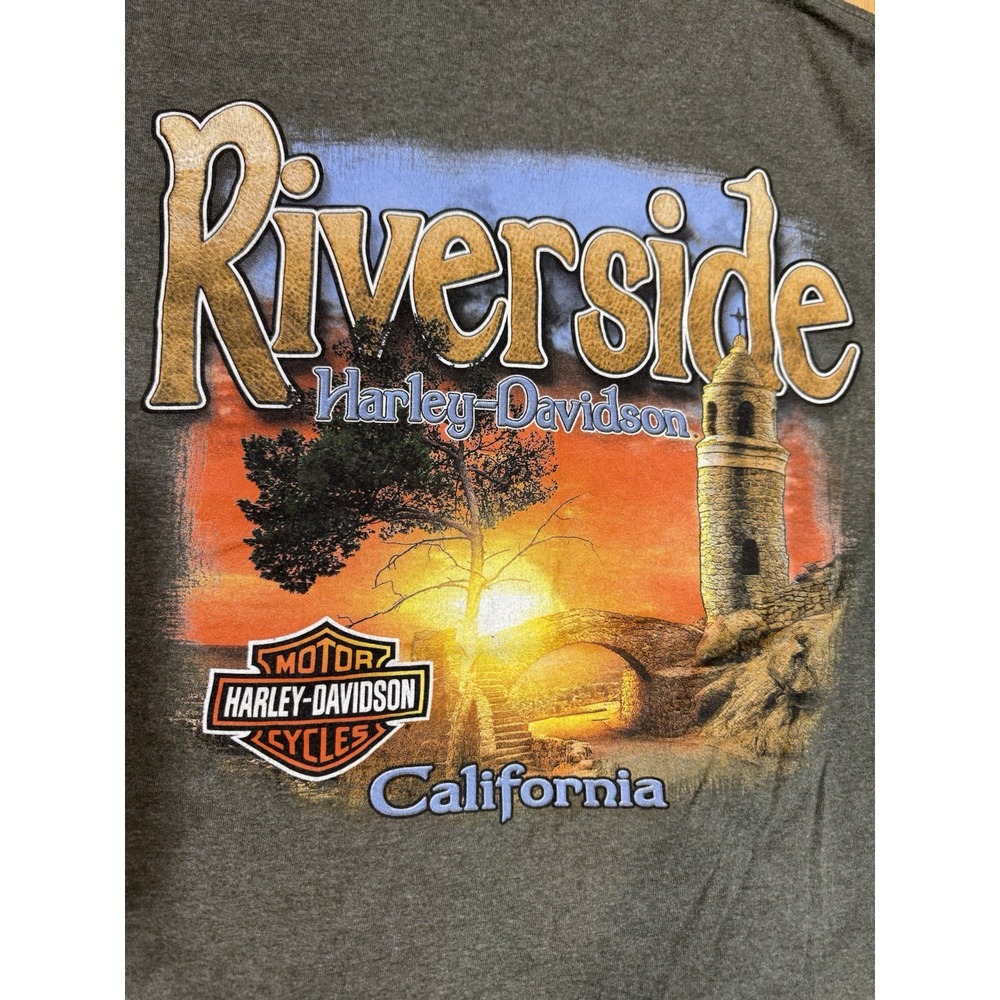Harley-Davidson Long Sleeve T-Shirt Size Large Grey Riverside California Pocket